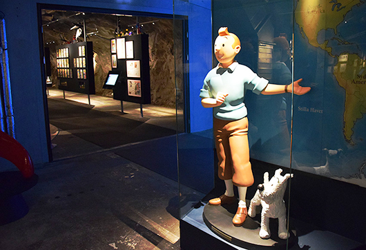 Tintin och Milou välkomnar besökaren in till den tredjedel av museet som ägnas åt seriernas värld. Foto: Irène Karlbom Häll
