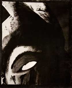 Fotografiskt gummitryck av en dansmask från igbofolken i Nigeria. 
Foto: Erika Rodin och Tony Sandin.
