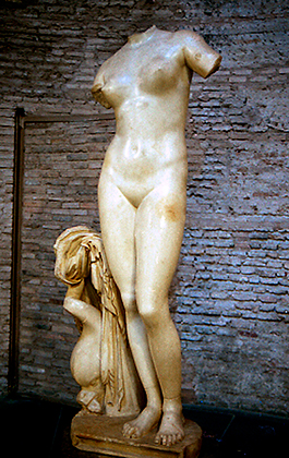 Venus från Kyrene. Romersk kopia av en grekisk Afroditeskulptur. Bortförd till Rom 1915, återlämnad till Libyen 2008.
Foto: Roms museer